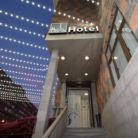 In City Hotel Erivan Exterior foto