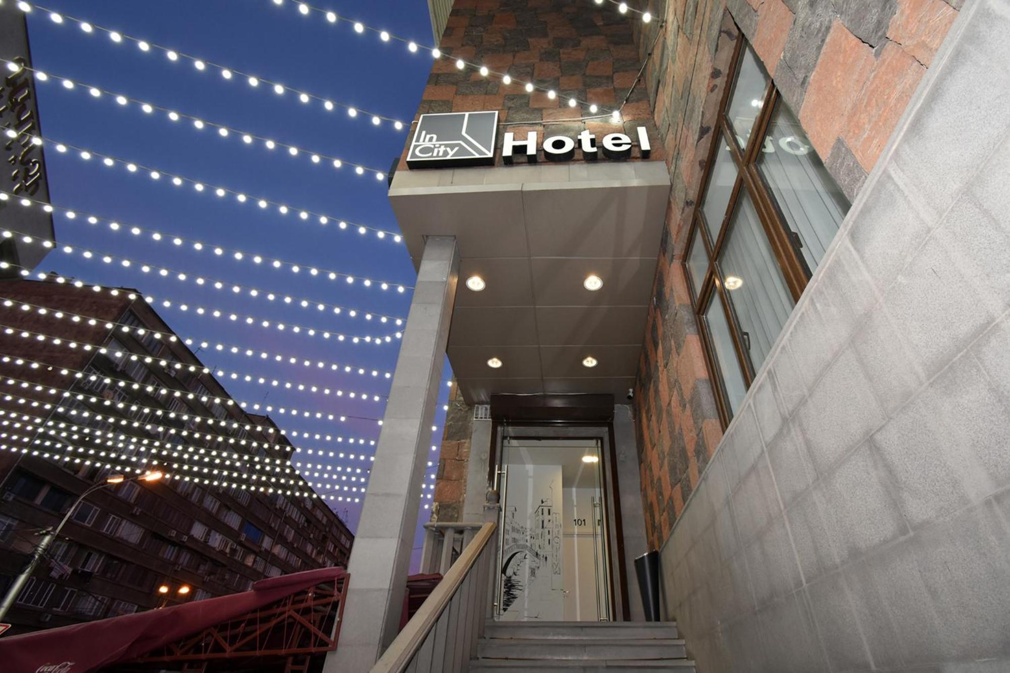 In City Hotel Erivan Exterior foto