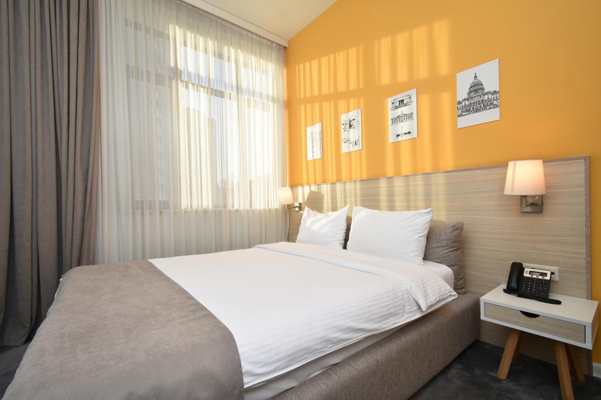 In City Hotel Erivan Exterior foto