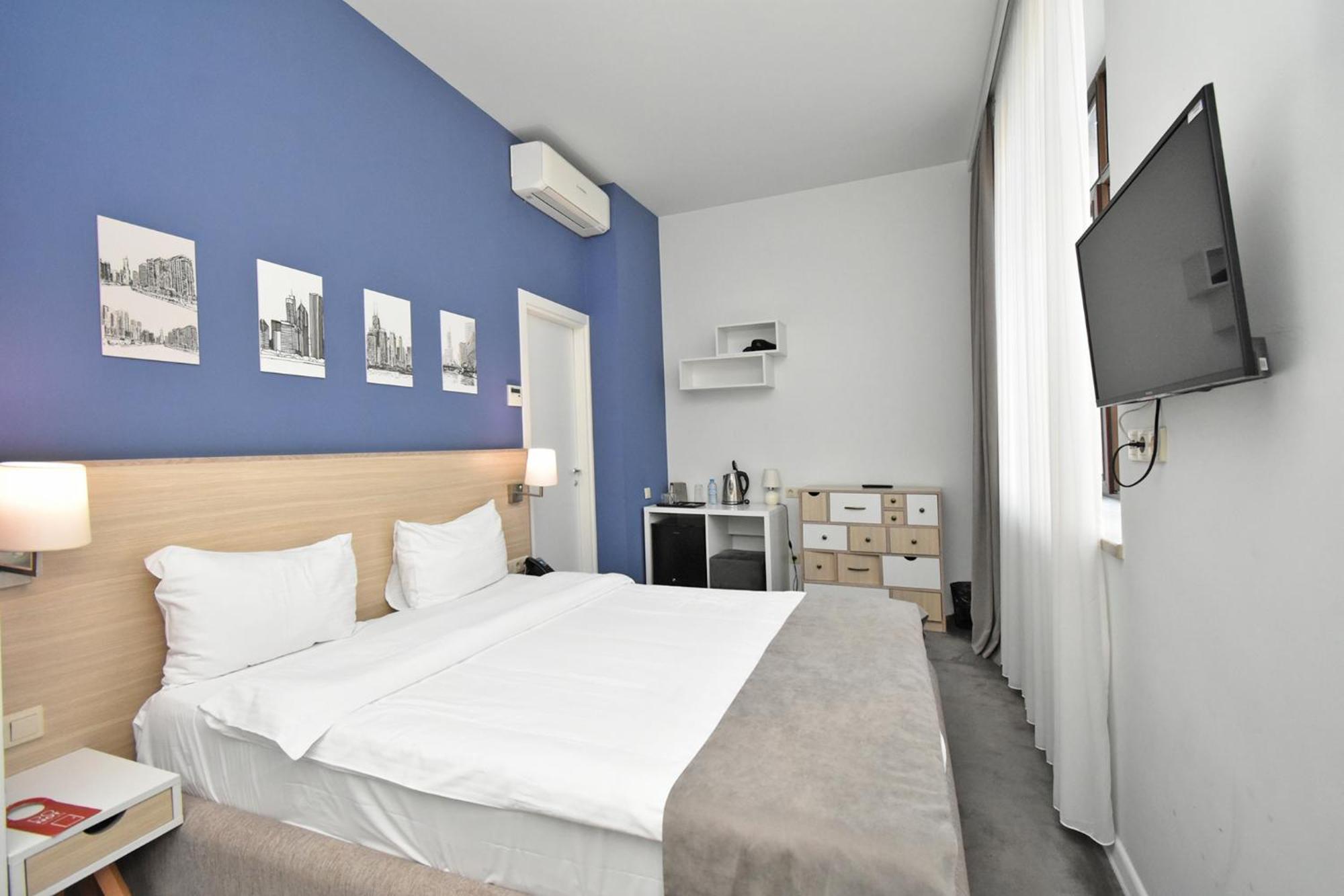 In City Hotel Erivan Exterior foto